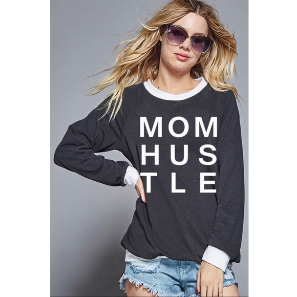 Glamvault Tops - Last 1! 💕HP 3/18💕 “Mom Hustle” Sweatshirt